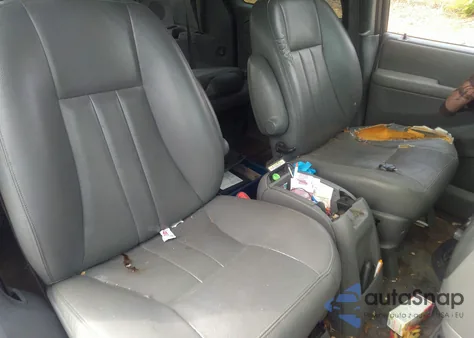 2005 Chrysler Town & Country Touring from USA, damaged, VIN 2C4GP54L35R125163